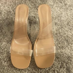 Transparent strap sandals